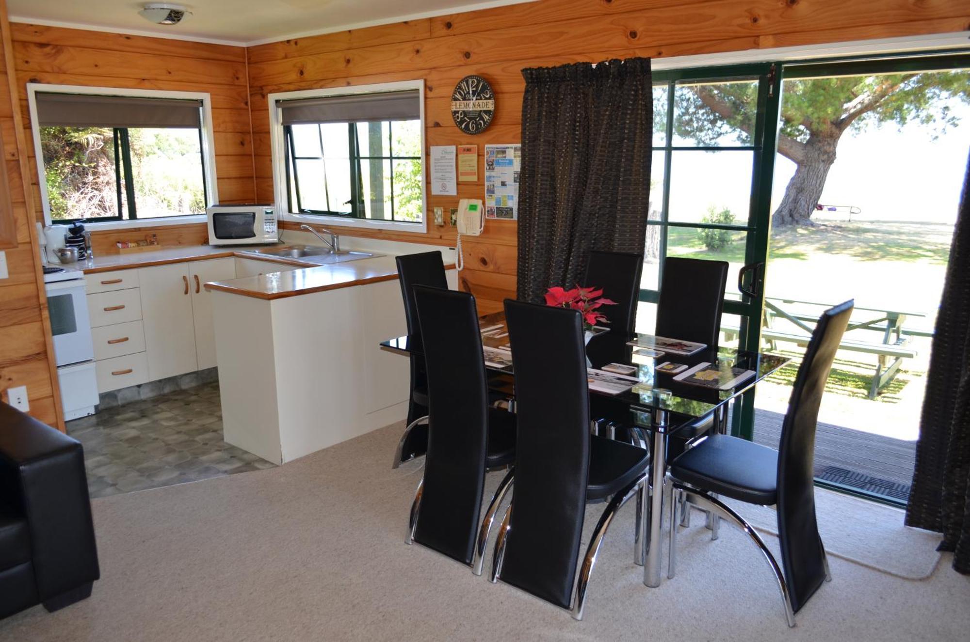 Cedarwood Lakeside Motel & Conference Venue Rotorua Rom bilde