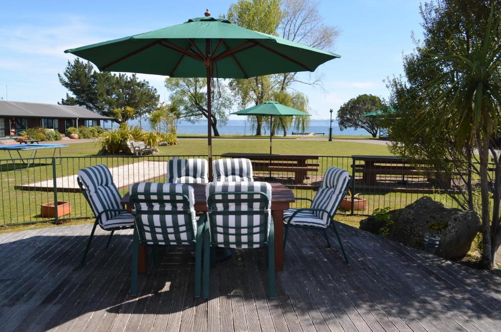 Cedarwood Lakeside Motel & Conference Venue Rotorua Eksteriør bilde